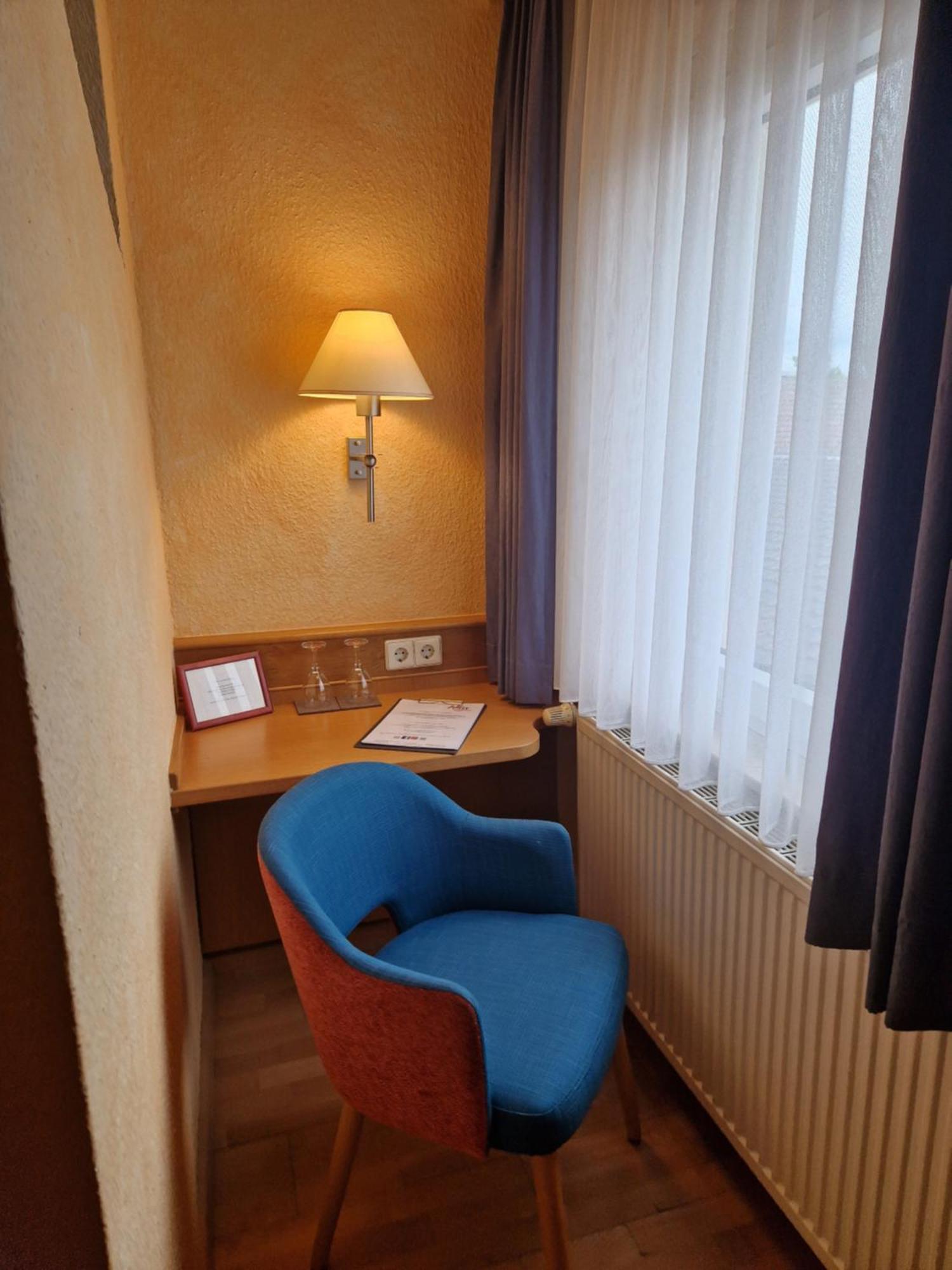 Hotel-Restaurant Gasthof Adler Нойенбург ам Рейн Екстериор снимка