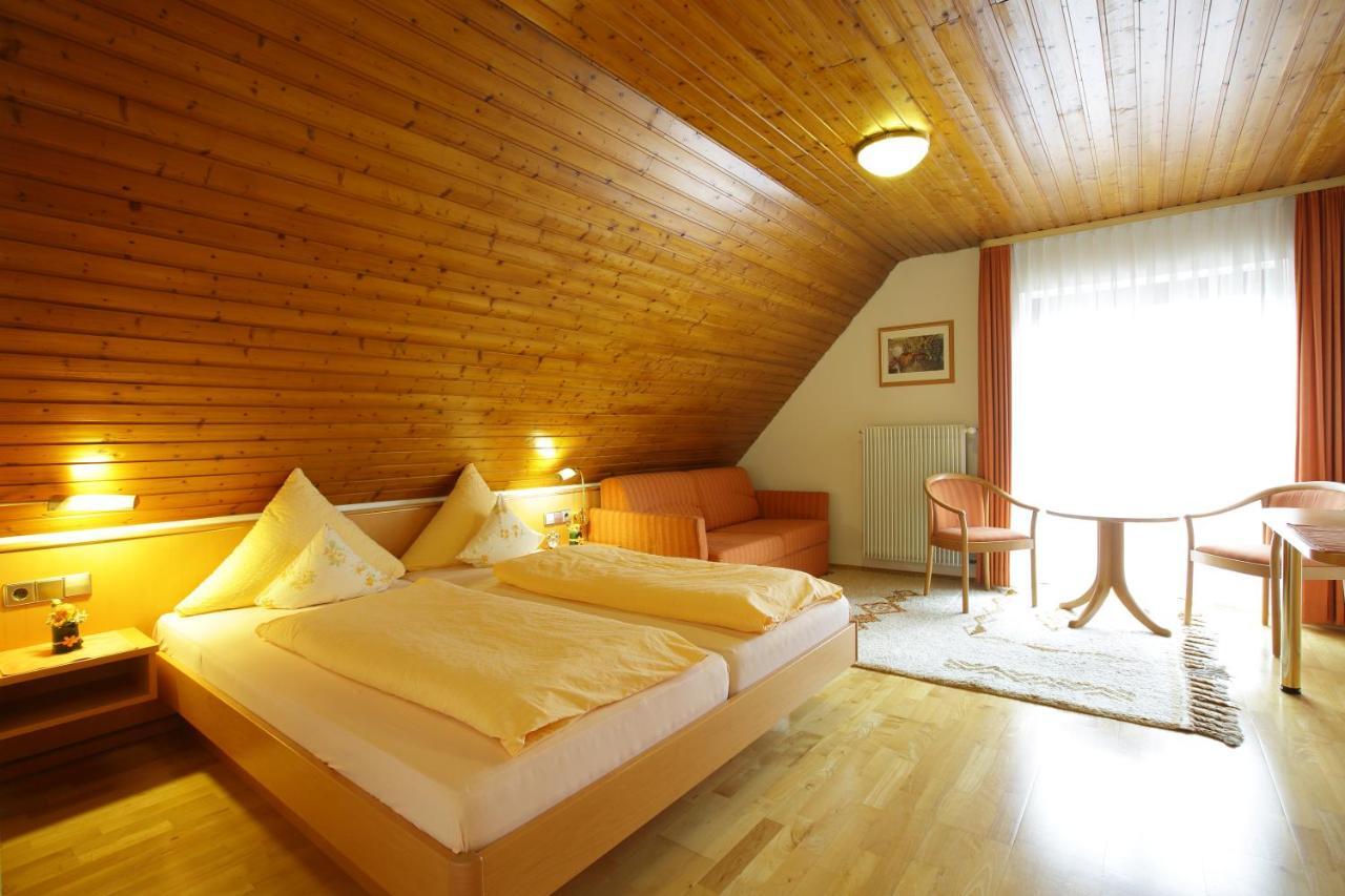Hotel-Restaurant Gasthof Adler Нойенбург ам Рейн Стая снимка